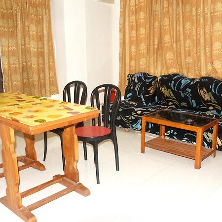 Hotel Trinath Nayagarh Eksteriør billede