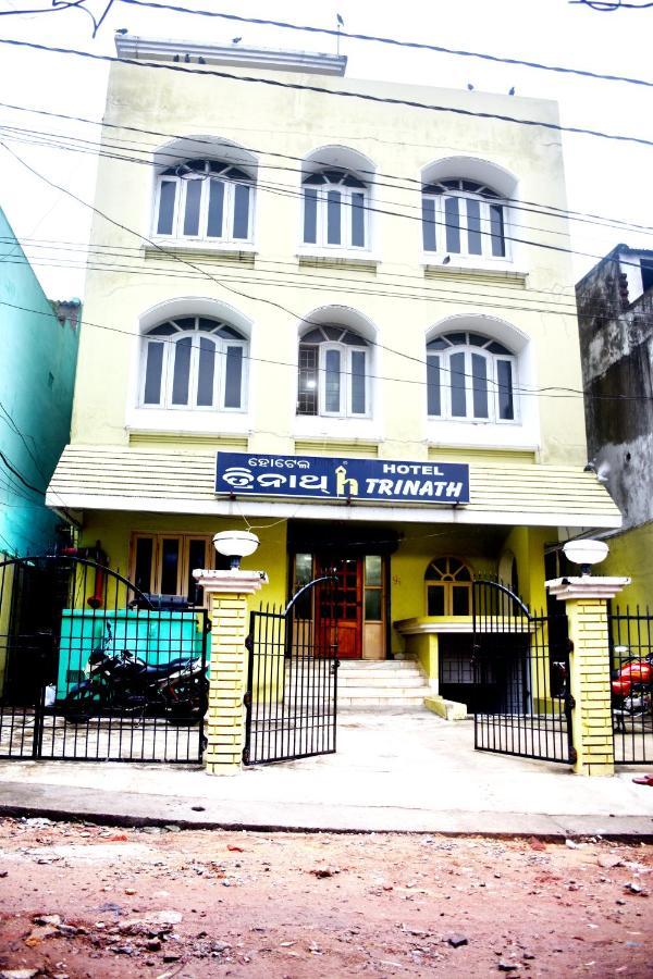Hotel Trinath Nayagarh Eksteriør billede