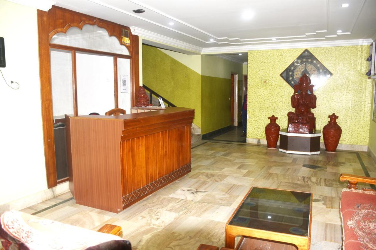 Hotel Trinath Nayagarh Eksteriør billede